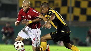 Inter de Porto Alegre rescató un empate en su visita a Peñarol en Copa Libertadores