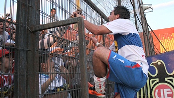 Fernando Meneses y la llave ante Peñarol: 