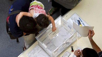   Chilenos votan por primera vez en elecciones de alcaldes y concejales en España 