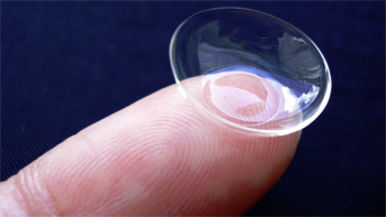   Empresa retirará lentes de contacto que pueden causar lesiones 