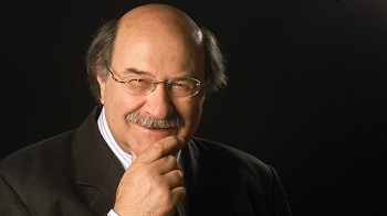 Skármeta: Nicanor Parra privilegió la inteligencia del humor