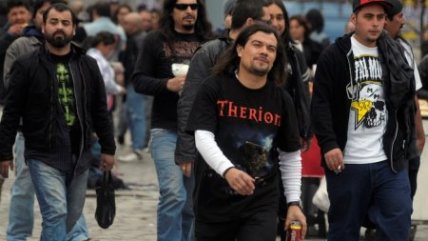   Así se vive la primera jornada del Metal Fest 