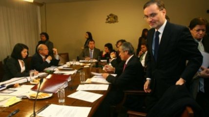  Director del SII asistió a comisión por condonación de deudas a grandes empresas 