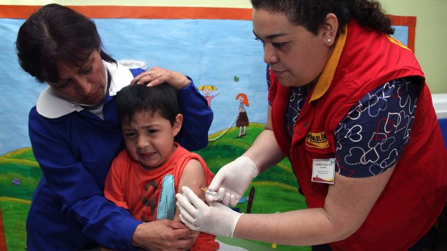 Mañalich anunció vacunación gratuita en el sistema privado de salud