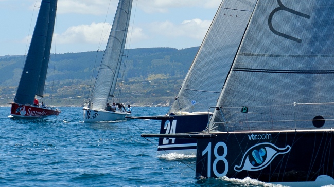 Caleuche-Hoy x hoy ganó la Regata de la prensa VTR 2012
