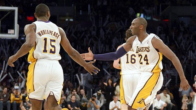 Los Angeles Lakers confirmó el fichaje de Mike D'Antoni como nuevo técnico