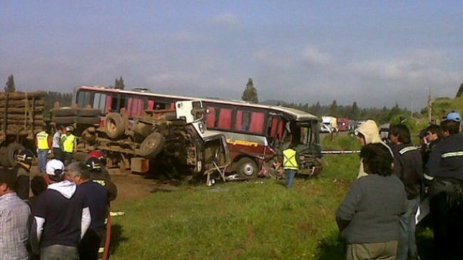 Triple colisión en Mininco dejó 44 lesionados