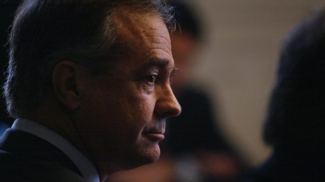 Precandidatos DC quieren sacar a Walker de la presidencia