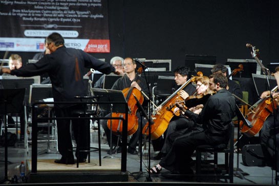 Concierto sinfónico-coral se presentará gratis en Plaza de Armas de Santiago
