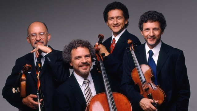 Grupo con integrantes nacidos en Chile celebra obtención de Grammy Latino