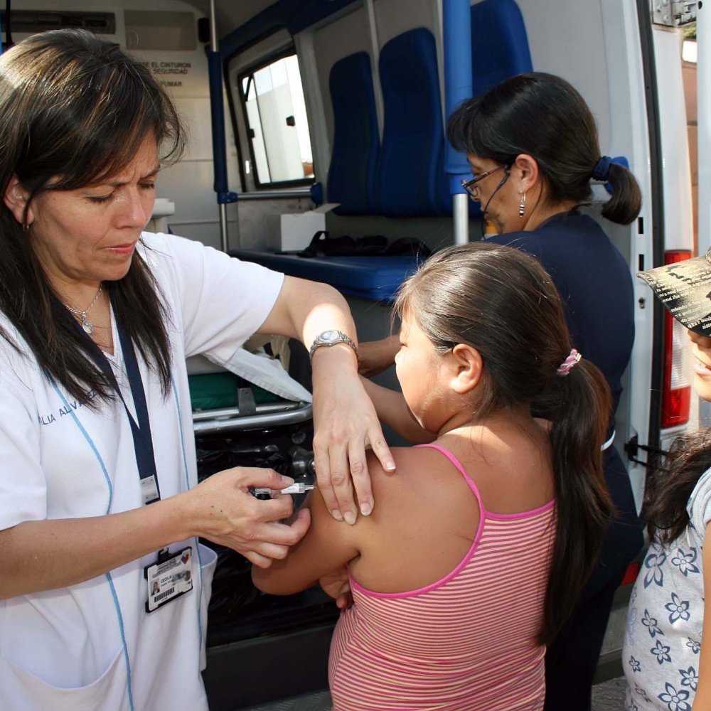 Nuevas dosis de la vacuna contra la meningitis llegaron a la Región Metropolitana