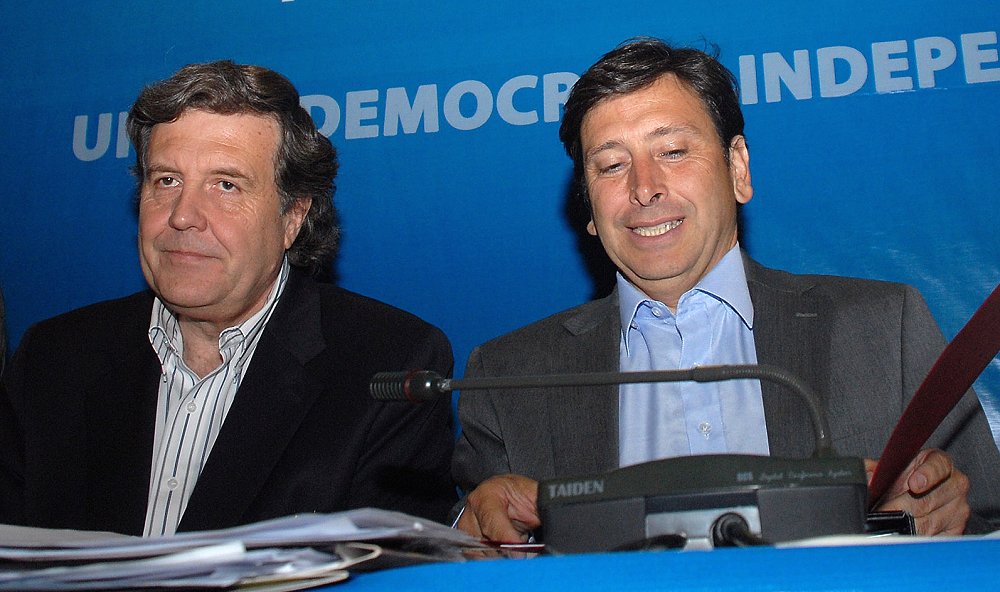 UDI se abre a flexibilizar posturas valóricas para sustentar su apoyo a Golborne