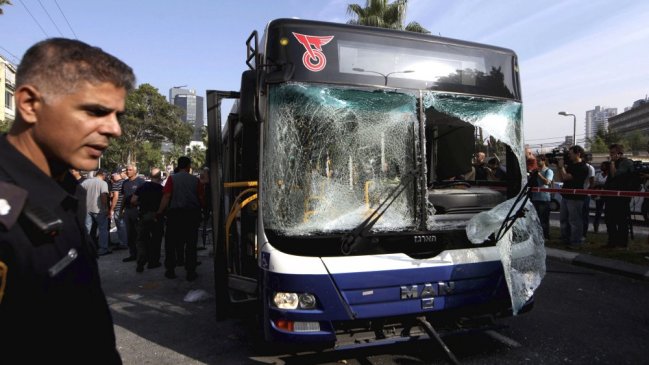 Autobús explotó en céntrica calle de Tel Aviv