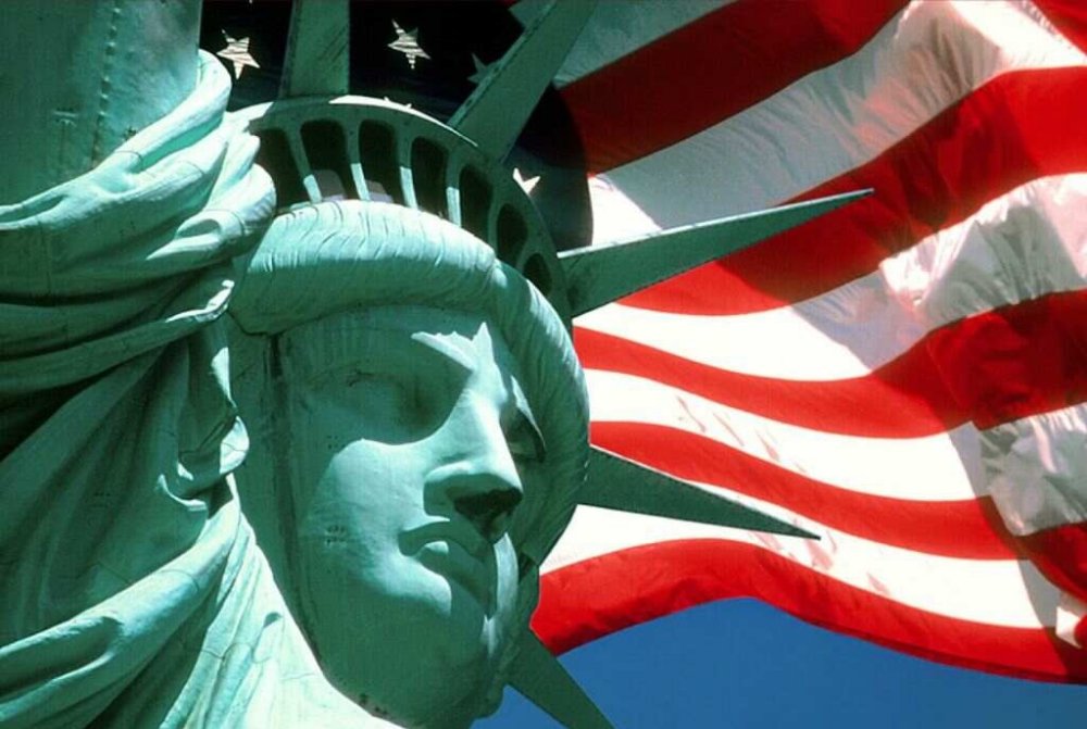 Estatua de la Libertad permanecerá cerrada hasta 2013 tras daños causados por 