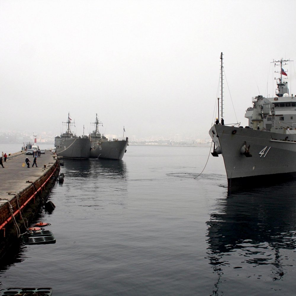 Oposición investigará remodelación de camarotes VIP del buque Aquiles