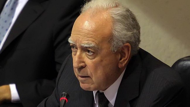 Caso tsunami: Pérez Yoma tendrá que explicar por qué se subordinó a Bachelet