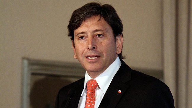 Golborne: No estoy dispuesto a que después de cuatro años nos vayamos para la casa