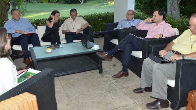 Gobierno y las FARC abren espacio a la sociedad civil en diálogos de paz