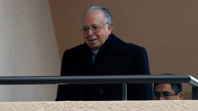 Querellantes del caso Karadima iniciaron acciones civiles contra el Arzobispado de Santiago