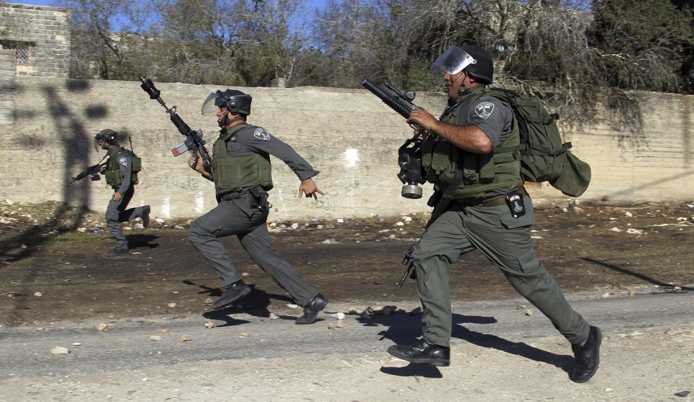 Soldados israelíes mataron en Cisjordania a palestino armado con un hacha