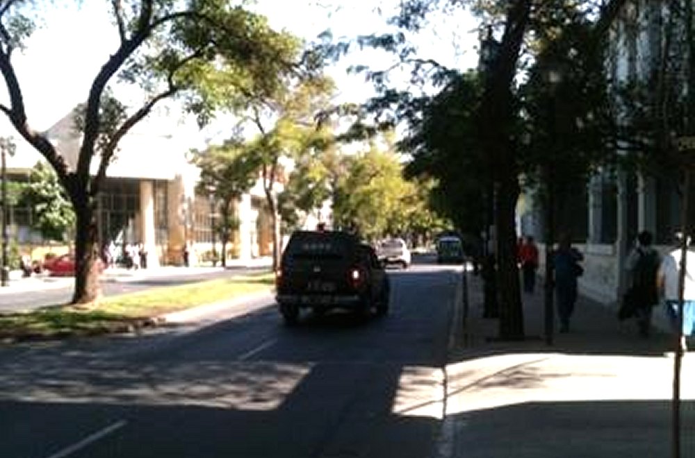 Gope descartó bomba en Liceo de Aplicación