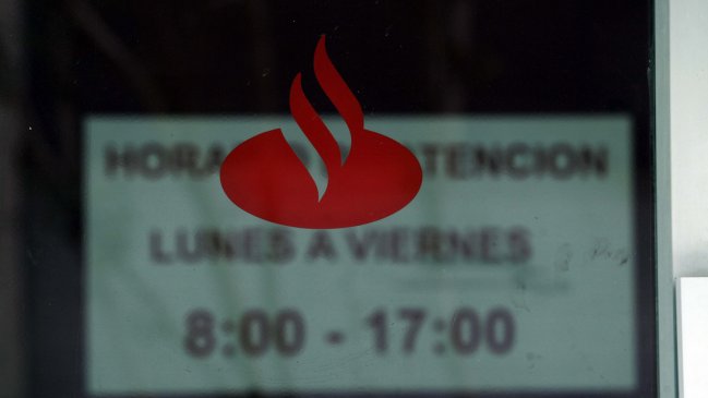 Sernac ofició al Banco Santander por nueva falla