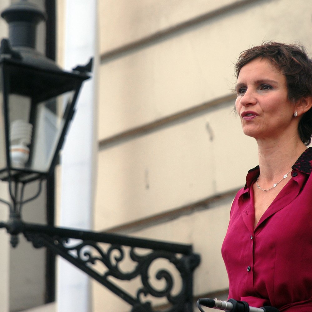 Tohá anunció auditoría para investigar déficit de 2.500 millones en Santiago