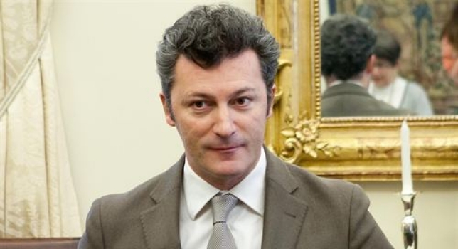 Diputado del Partido Popular español dimitió por un caso de chantaje