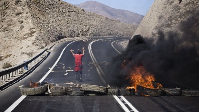Habitantes de Freirina mantienen bloqueos: 
