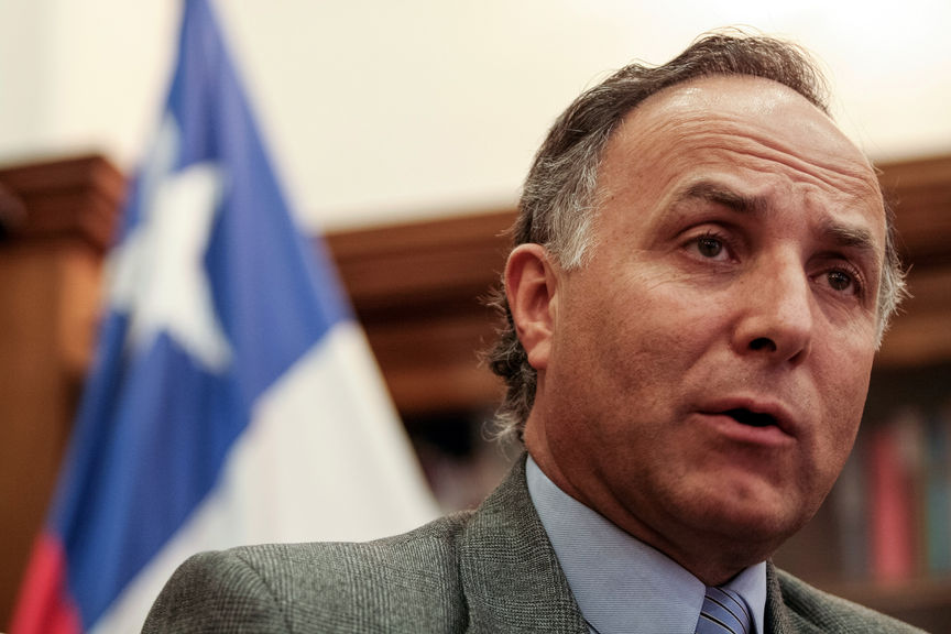 Ministro Ribera negó beneficios y pagos para obtener acreditación de U. Autónoma