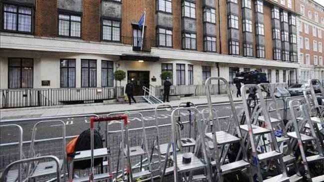 Radio australiana ofrecerá 500 mil dólares a familia de enfermera británica muerta