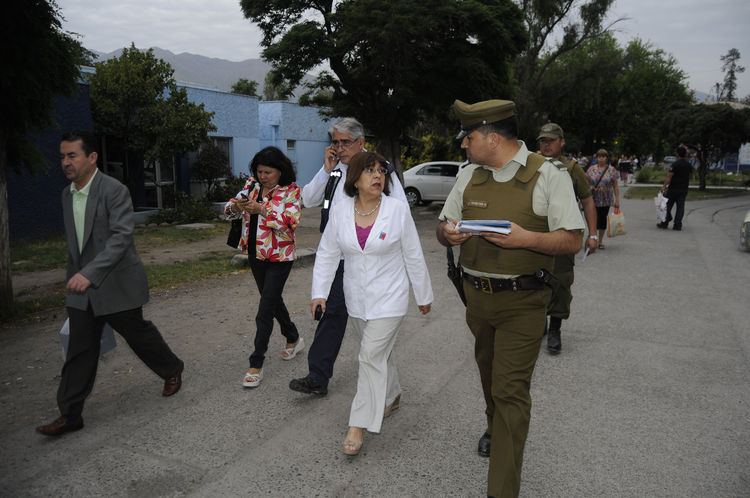 Seremi prohibió funcionamiento de casino donde 211 personas se intoxicaron por comer completos