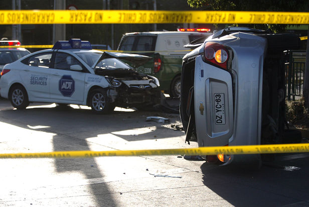 Joven de 23 años falleció en colisión con patrulla de ADT en Santiago