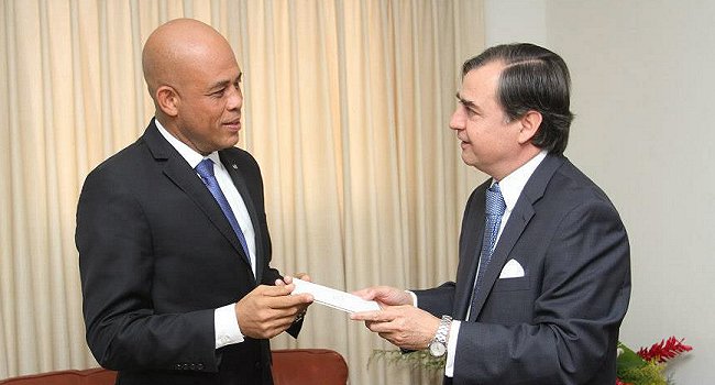 Embajador anunció viaje de Sebastián Piñera a Haití