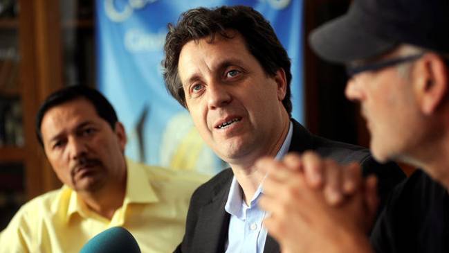 Periodistas que investigaban crímenes en dictadura presentaron recurso por intimidación y robos