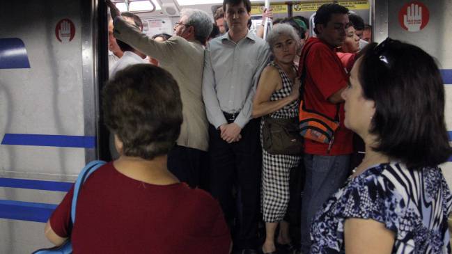 Metro reconoció de retraso de hasta 30 minutos en la Línea 5