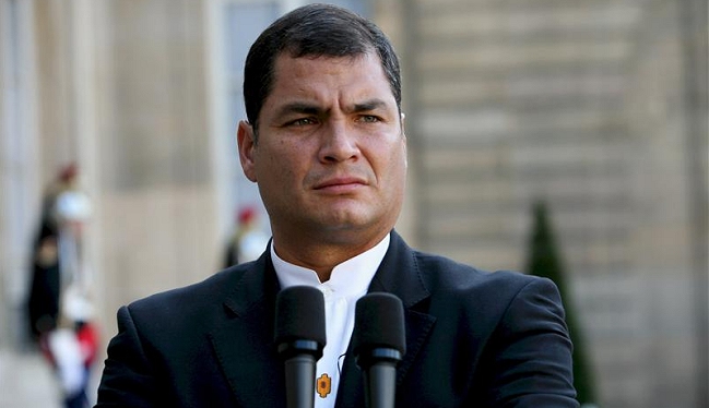 Correa pidió licencia como presidente para participar en campaña electoral