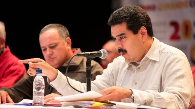 Maduro: Hugo Chávez está bien y consciente