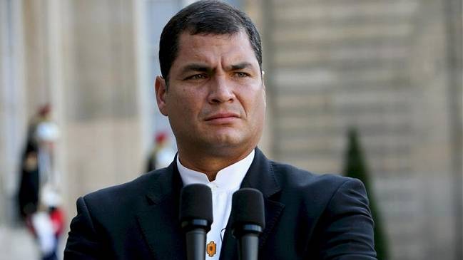 Correa pidió licencia como presidente para participar en campaña electoral