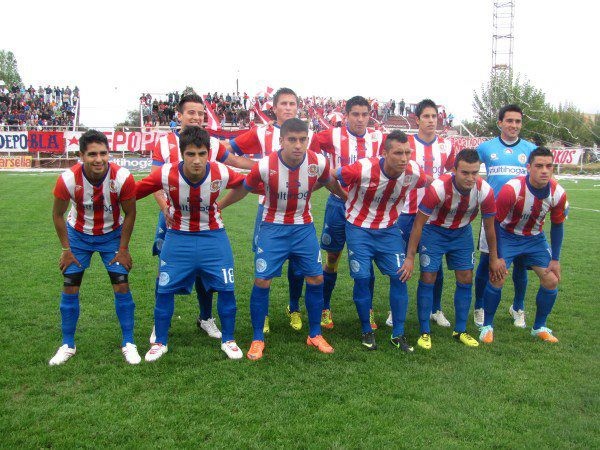 Deportes Linares organiza campaña para reunir dinero y participar de la Segunda División