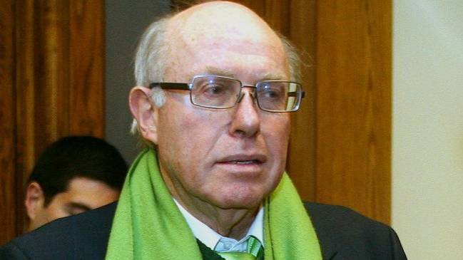 Mario Waissbluth: Nueva ley de acreditación dejará a miles de estudiantes en la calle