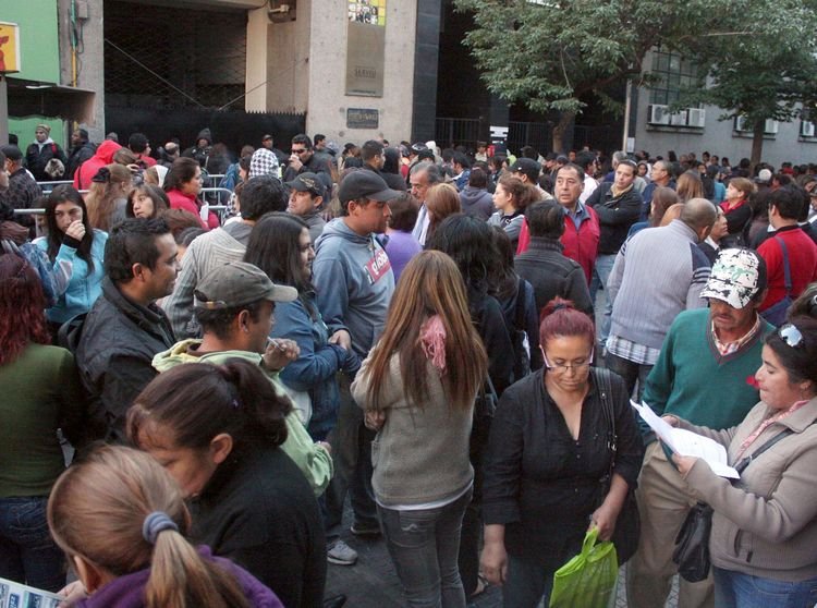 Masa salarial en Chile crece en 2012 por tercer año consecutivo, según estudio