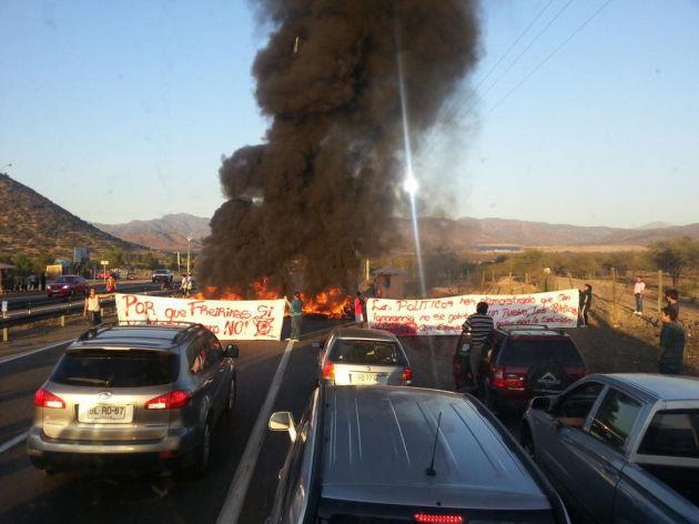 Vecinos de Montenegro se tomaron Ruta 5 Norte en protesta por planta de cerdos