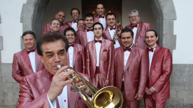 La Sonora Palacios celebra sus 50 años con inauguración de restaurante