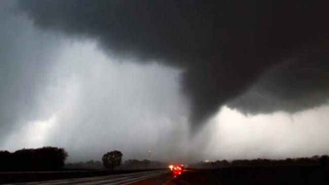 Tornados en Estados Unidos dejaron tres muertos
