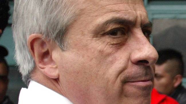 Mañalich amenazó con acciones legales por paro en la ex Posta Central