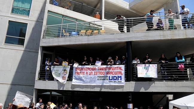 Estudiantes de la U. del Mar: Las autoridades deben protegernos