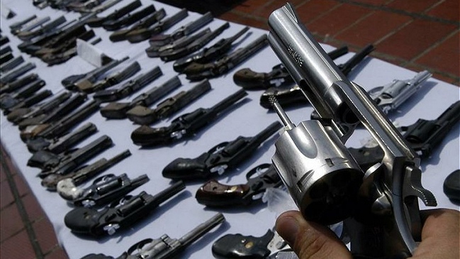 Los Angeles retiró de las calles más de dos mil armas en un día