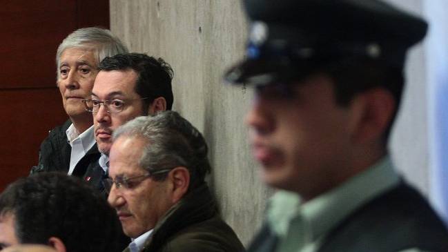 Tribunal congeló cuentas bancarias de los tres imputados del caso lucro