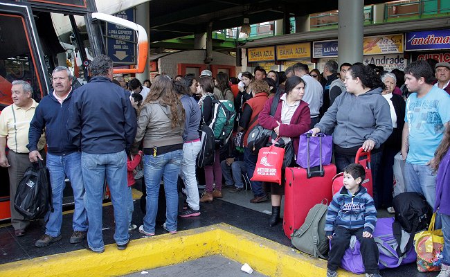 Gobierno espera fiscalizar 6.000 buses hasta el 2 de enero